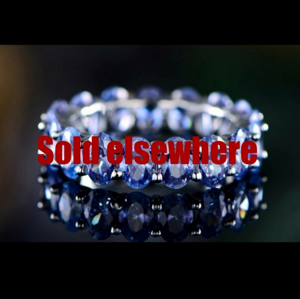 🦋 Tanzanite and Sterling Silver Ring *New